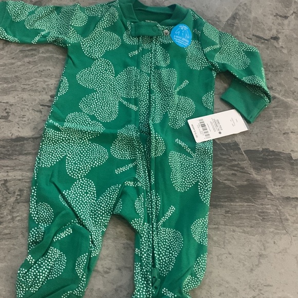Carter's - Shamrock Print Footed Pajamas Onesie - 2 Way Zipper - 3 Months - NWT - Picture 9 of 16